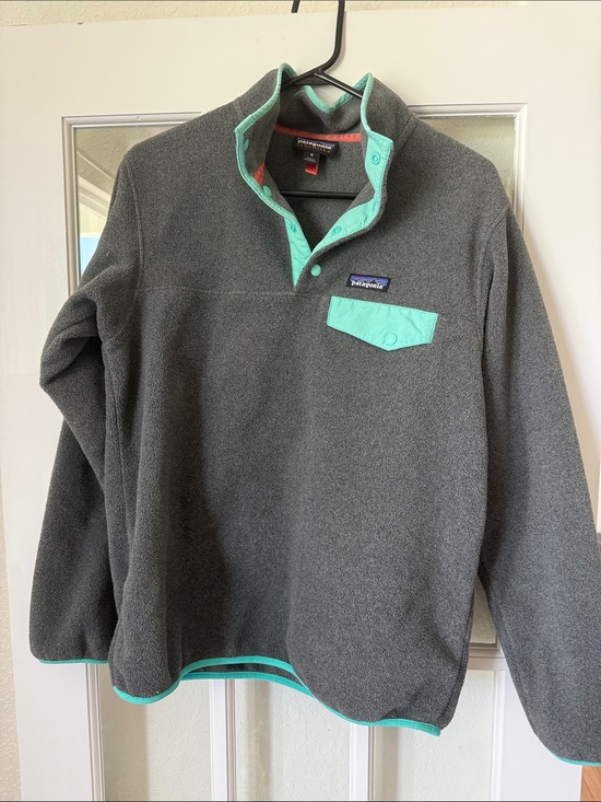 Patagonia Tops - Patagonia Gray Fleece Pullover with Mint Trim Accents